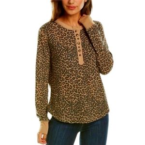 BeachLunchLounge Cheetah/Leopard Print Long Sleeve Henley T Shirt Size Medium